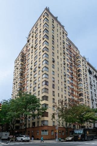565 West End Avenue, Unit 2D