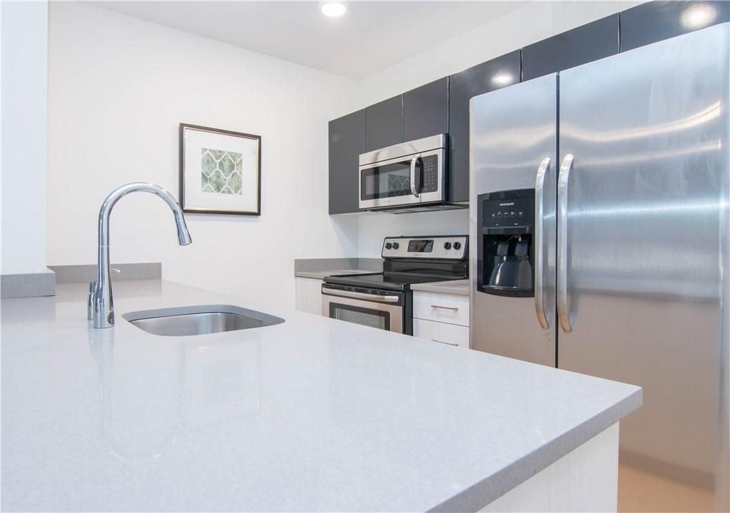 120 North Pearl Street, Unit 301