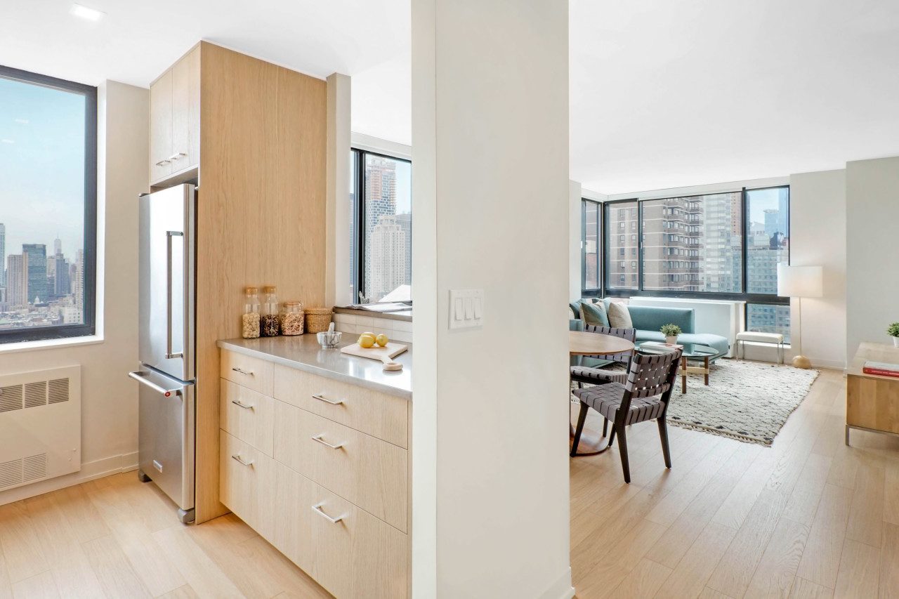 1 Columbus Place, Unit N23G — photo 1