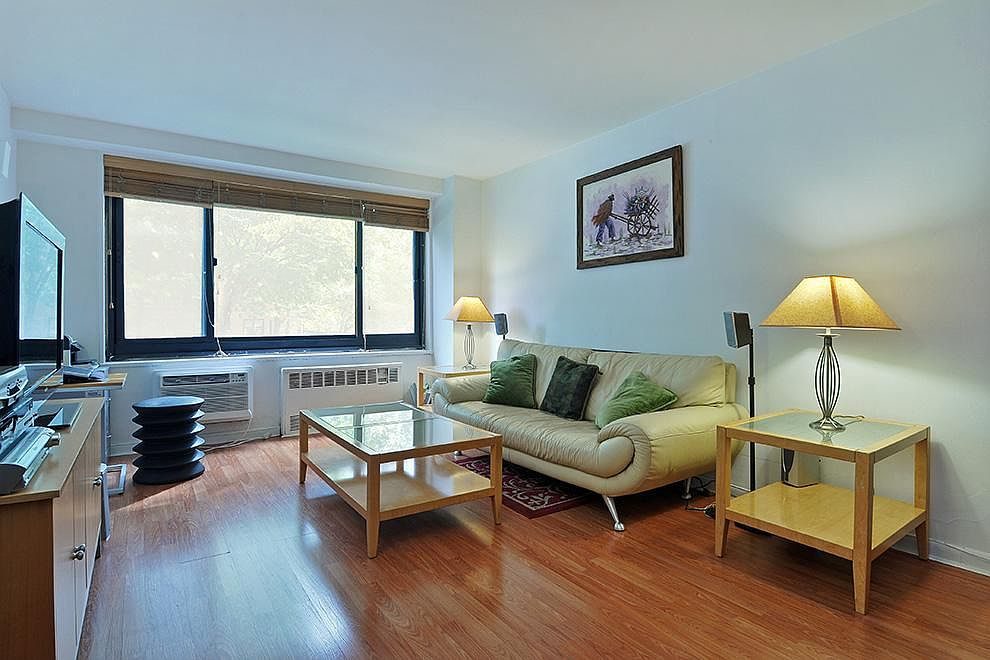 195 Willoughby Avenue, Unit 107 — photo 1