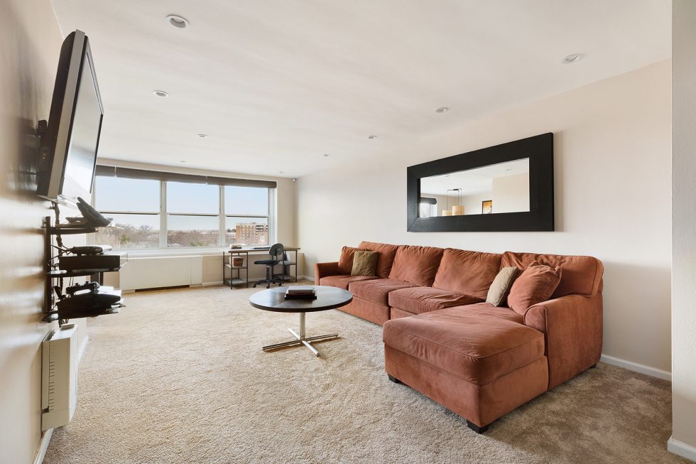 211-10 18th Avenue, Unit 6F — photo 2