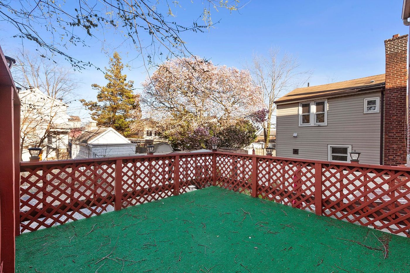 258 Reynolds Avenue — photo 3