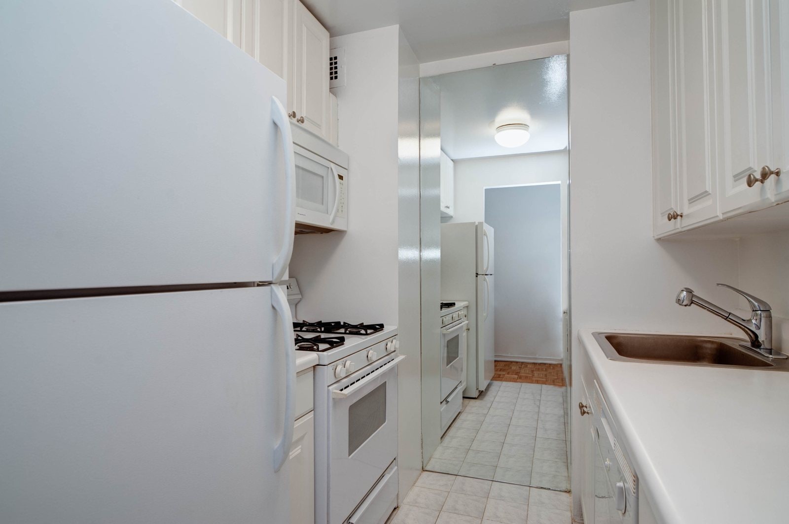 310 East 46th Street, Unit 4T — photo 3
