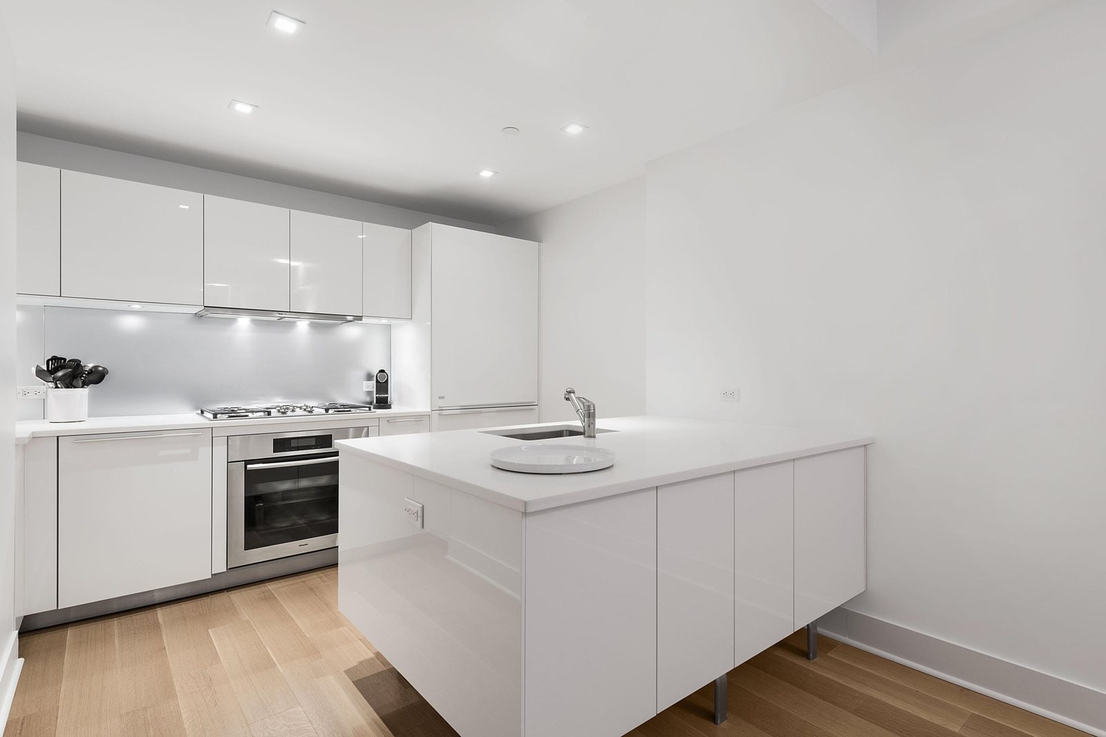 5 East 44th Street, Unit 2A — photo 4