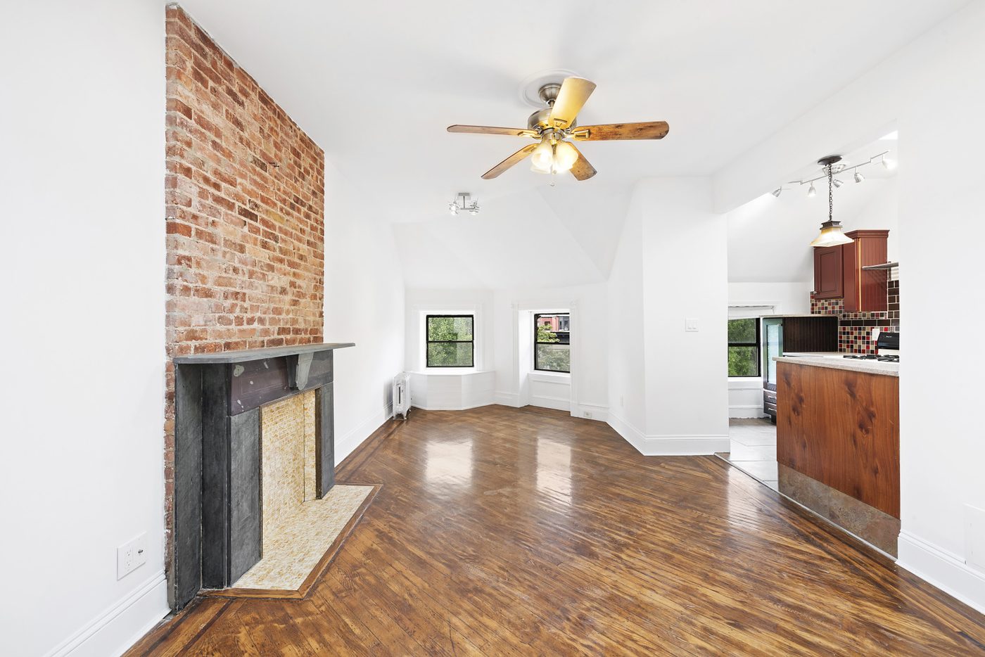 1297 Bergen Street, Unit 3 — photo 2