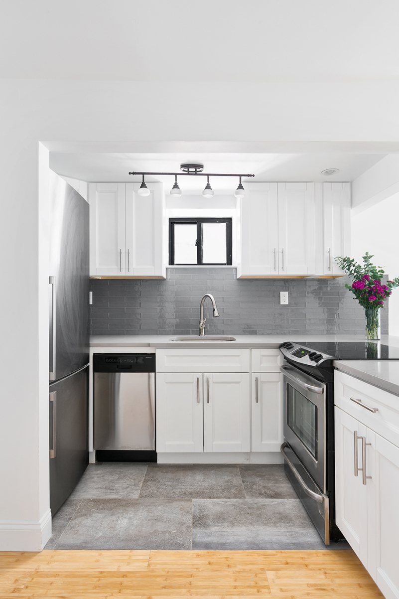 479 Clinton Avenue, Unit A — photo 3
