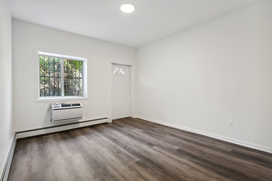 2015 Arthur Avenue, Unit 1 — photo 4