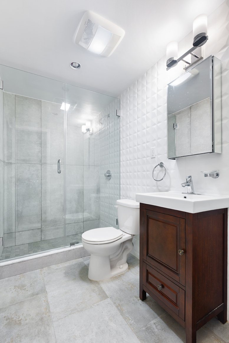 479 Clinton Avenue, Unit B — photo 3