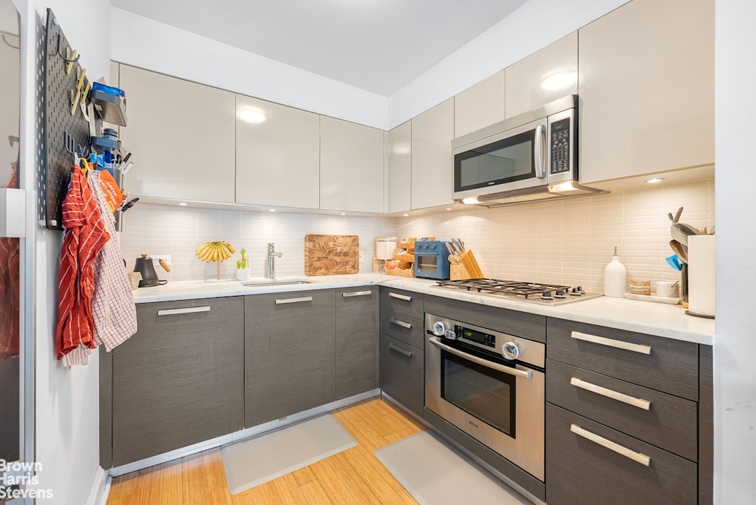 505 West 47th Street, Unit 5BN — photo 3
